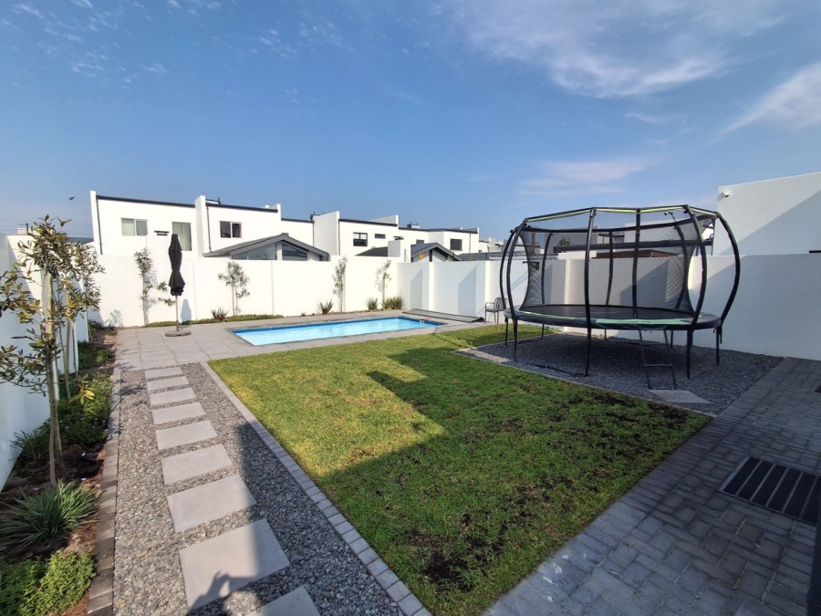 4 Bedroom Property for Sale in Sandown Western Cape